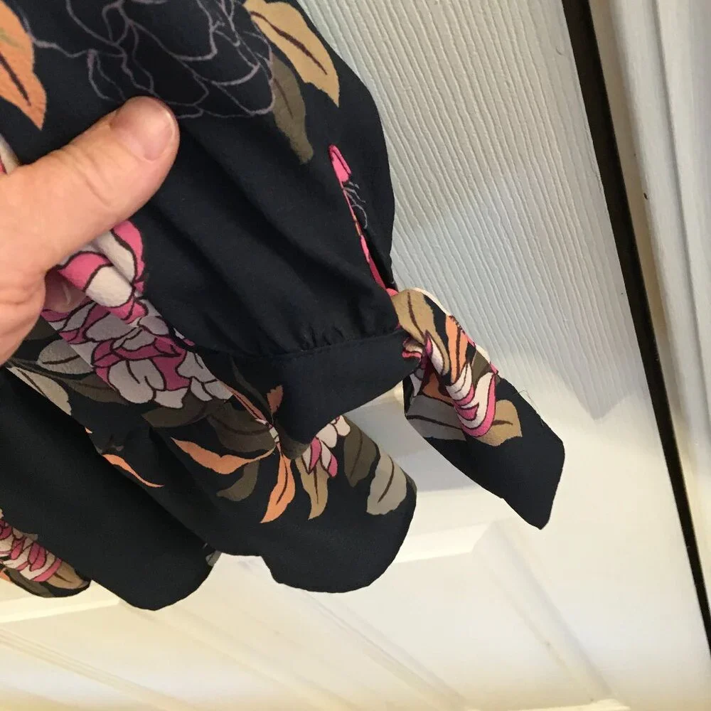 Umgee Navy Floral Dress - Picture 5 of 6